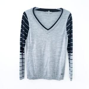 SmartWool V-neck Merino Wool Sweater Striped Gray